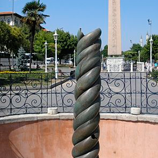 Restos de la columna original, conservados en el hipódromo de Estambul.